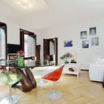 Condotti Charme - My Extra Home